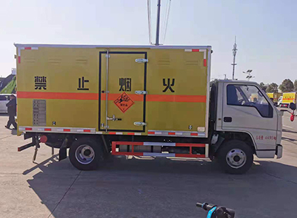 于田爆破器材运输车